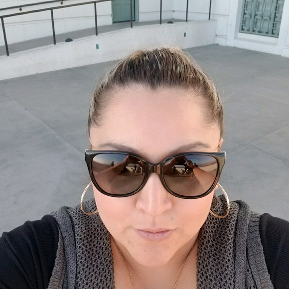 Meet your Posher, Perla - Picture 1 of 1